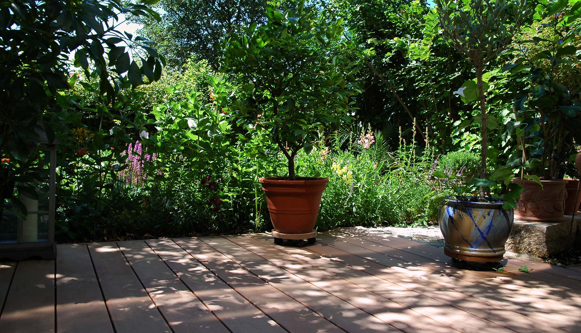 Balkonbelag aus dem Premium HolzKunststoffVerbundsstoff