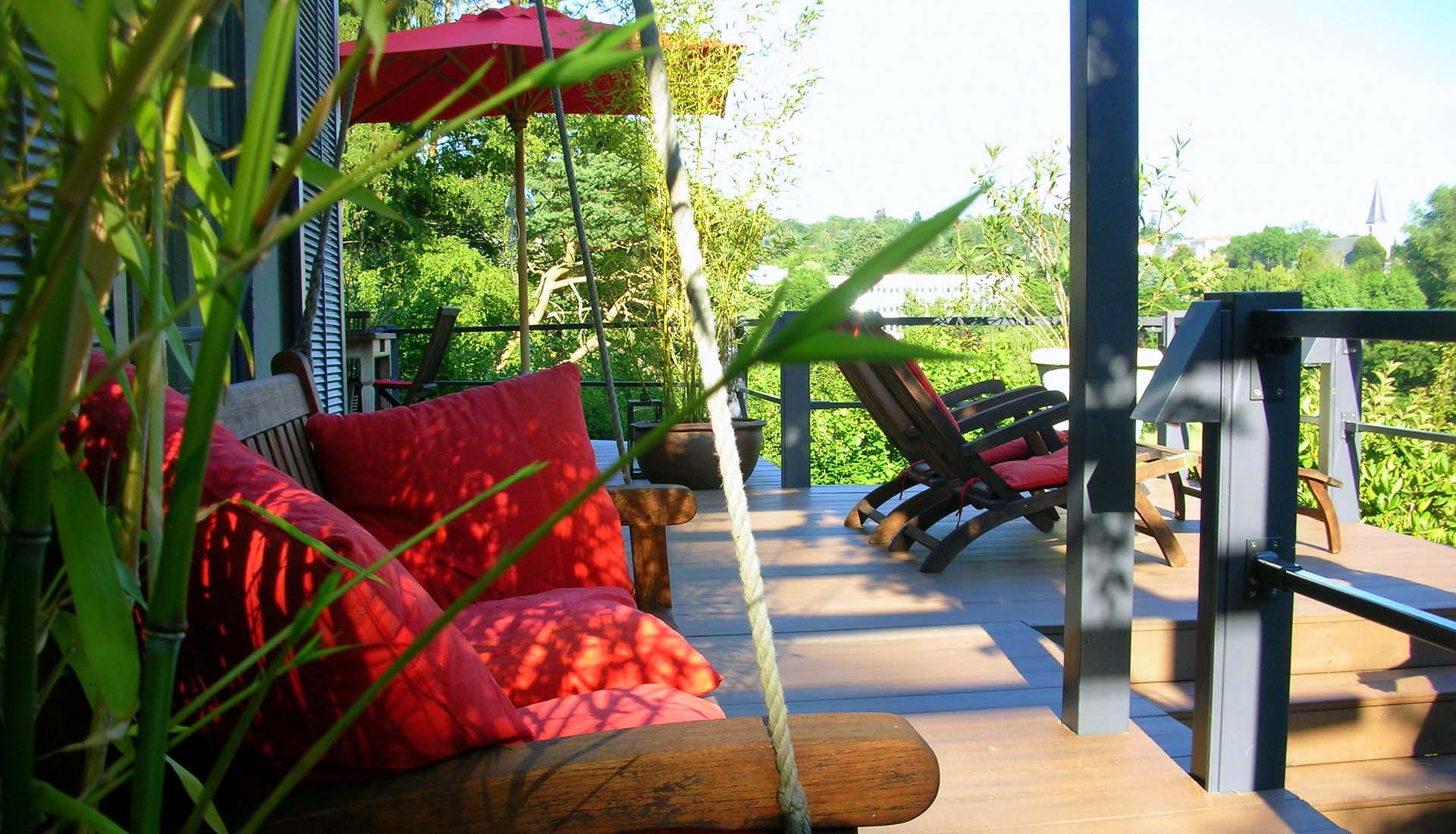 Terrassengestaltung mit MYDECK® - mediterran oder modern Terrassengestaltung mit MYDECK® - mediterran oder modern